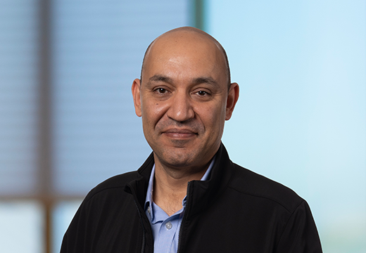 Arash Farhoodfar